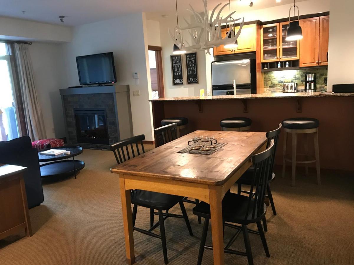 Luxurious & Spacious Mountain Retreat Canmore Luaran gambar